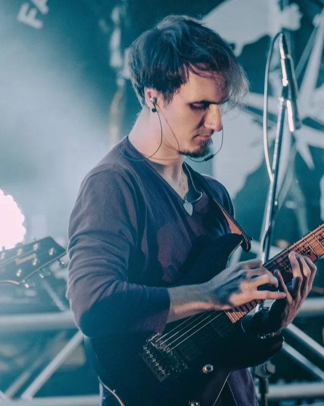 Martin_Bergner_Guitar_01